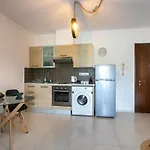 Modern & Fancy Ground Floor - Pool & Relax *