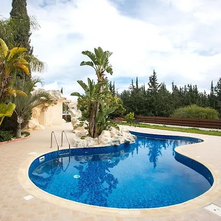 Modern & Fancy Ground Floor - Pool & Relax * Tersephanou