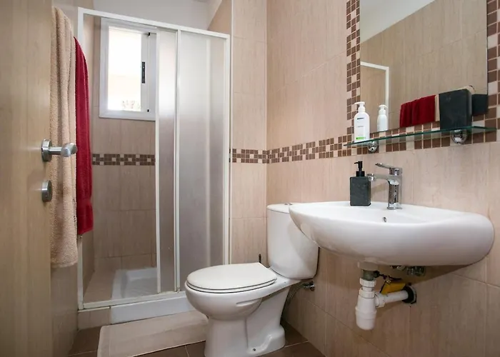 Modern & Fancy Ground Floor - Pool & Relax Apartmán *