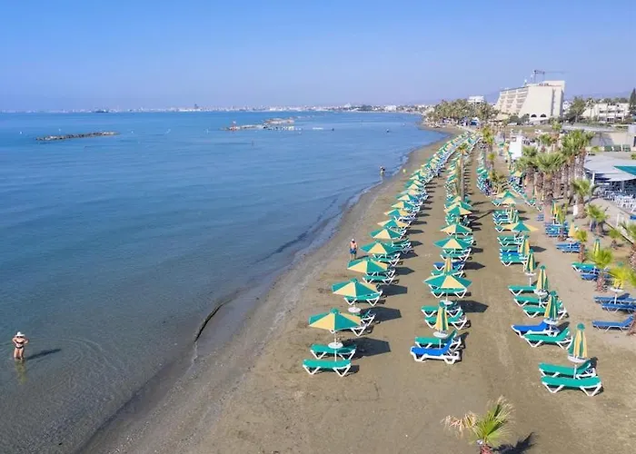 Apartmán Modern & Fancy Ground Floor - Pool & Relax