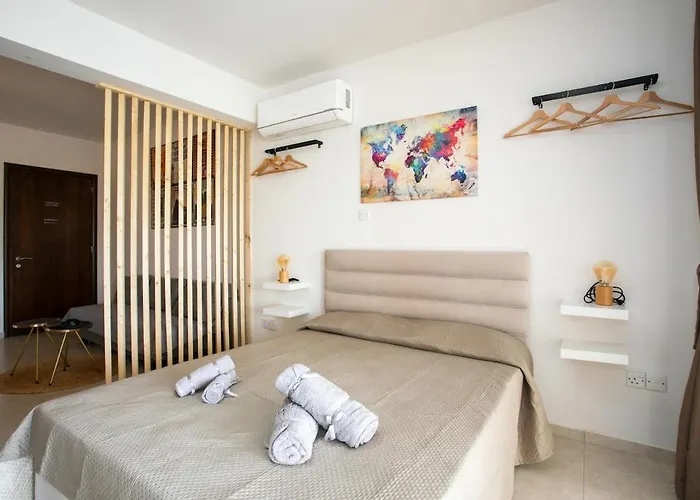 Modern & Fancy Ground Floor - Pool & Relax Apartament Tersephanou